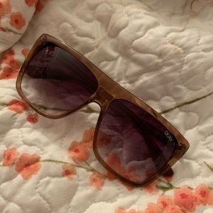 QUAY AUSTRALIA X DESI PERKINS OTL II COFF/BRWN